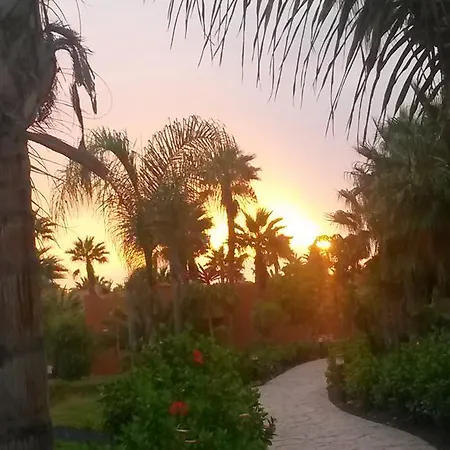In Oasis Tropicale Сasa de vacaciones Corralejo